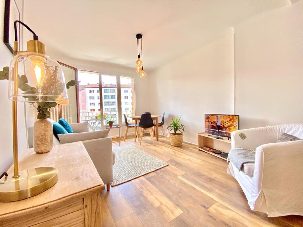 Charmant T3 Renove En Centre-Ville D'Annecy Avec Balcon, Ascenseur Et Parking Prive - Fr-1-432-83 المظهر الخارجي الصورة